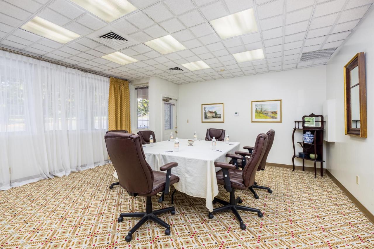 The Farmington Inn And Suites Eksteriør bilde