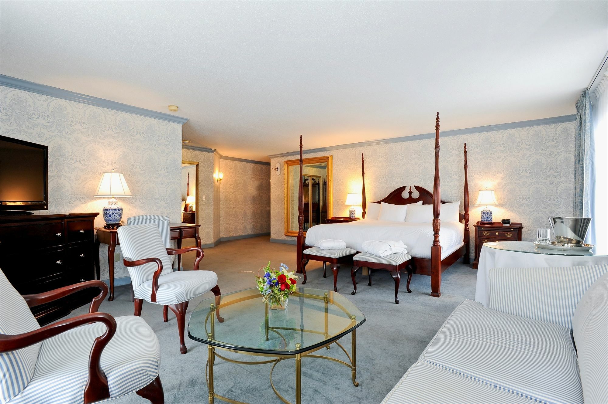 The Farmington Inn And Suites Eksteriør bilde